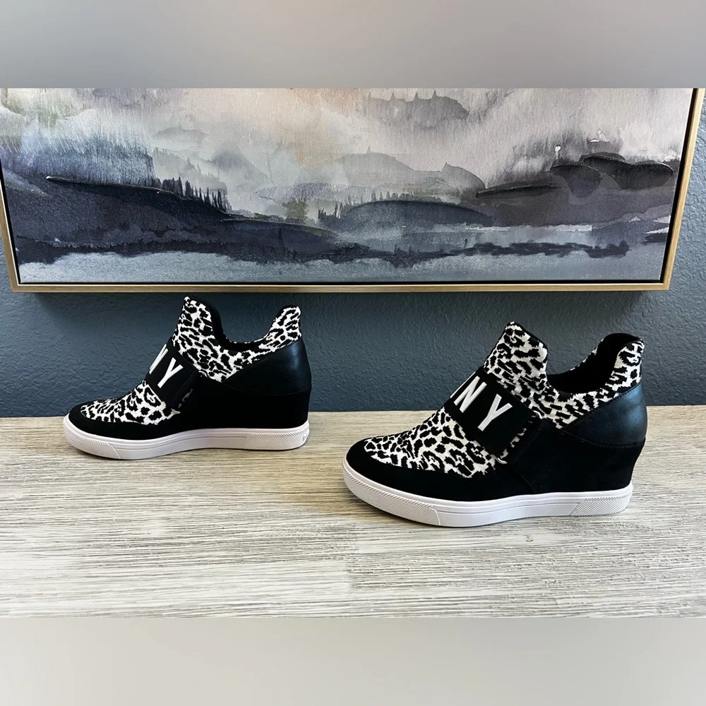 EXCELLENT CONDITION!! DKNY Black and White Wedge Sneakers